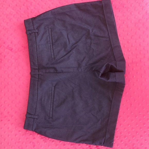 Shorts - Picture 2 of 4